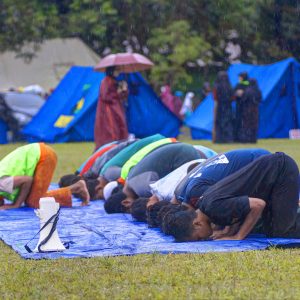 Khoiru Ummah – Ibadah Sepanjang HariKU Khoiru Ummah – Ibadah Sepanjang HariKU